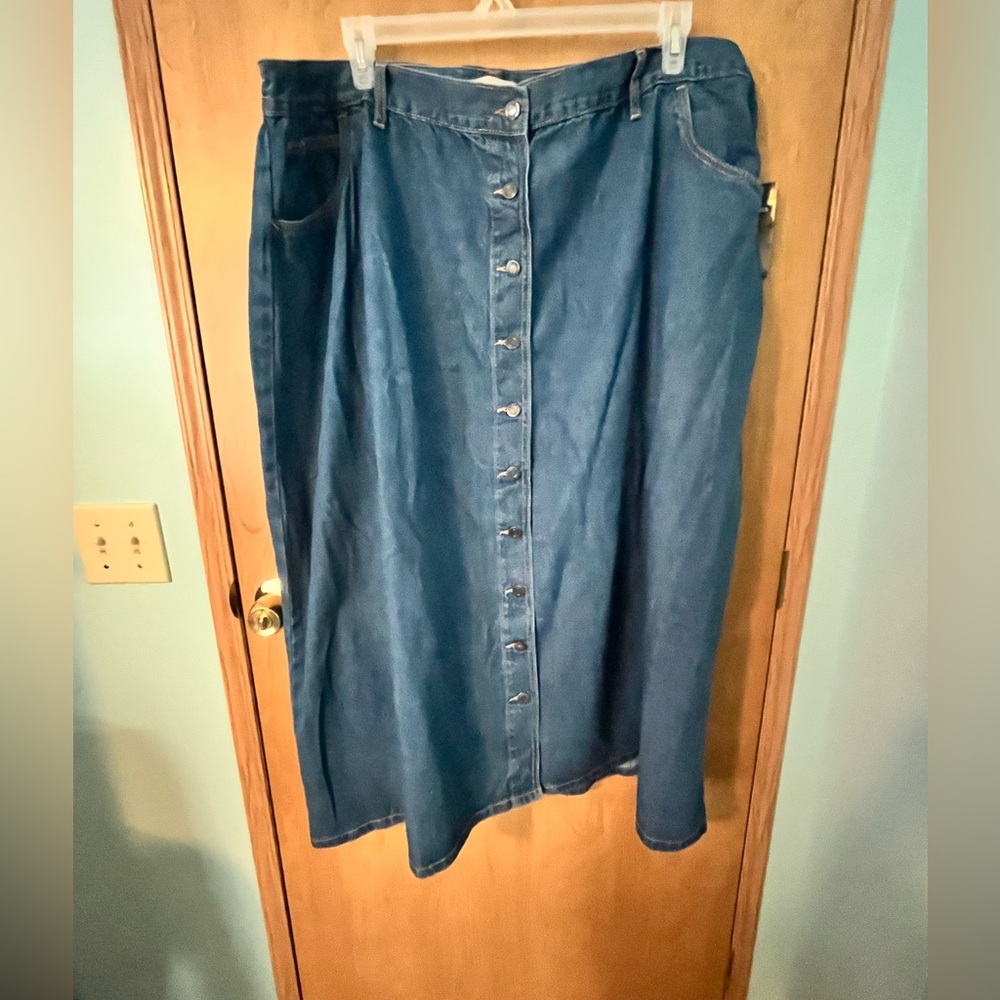 Woman Within Blue Denim Button-Front Midi Skirt Pockets Elastic Sides SZ 28  NWT